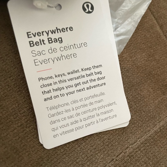 NWT Lululemon Everyday Belt Bag - Picture 2 of 3